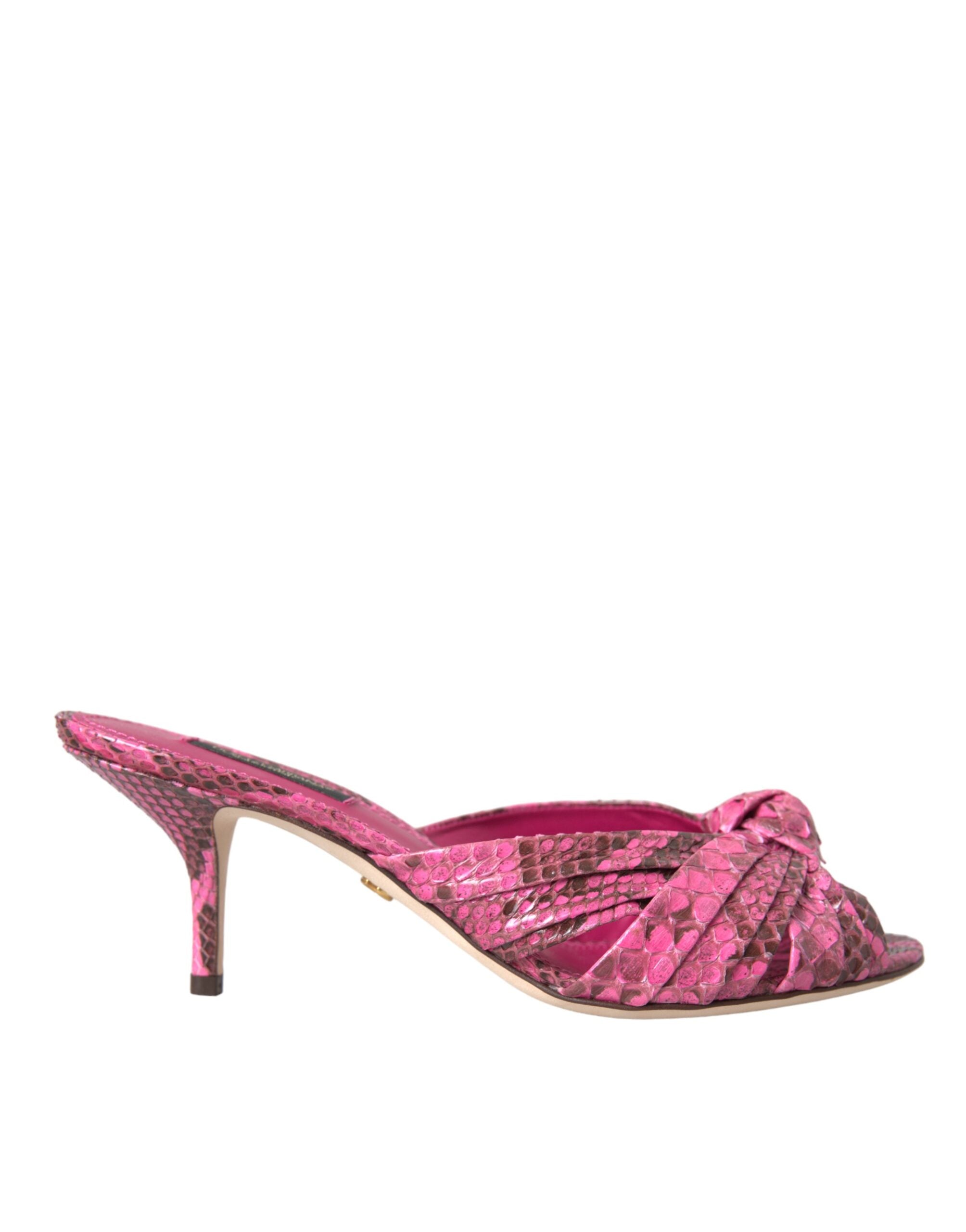 Dolce &amp; Gabbana – Pantoletten mit Kitten-Heels aus exotischem Leder in Rosa