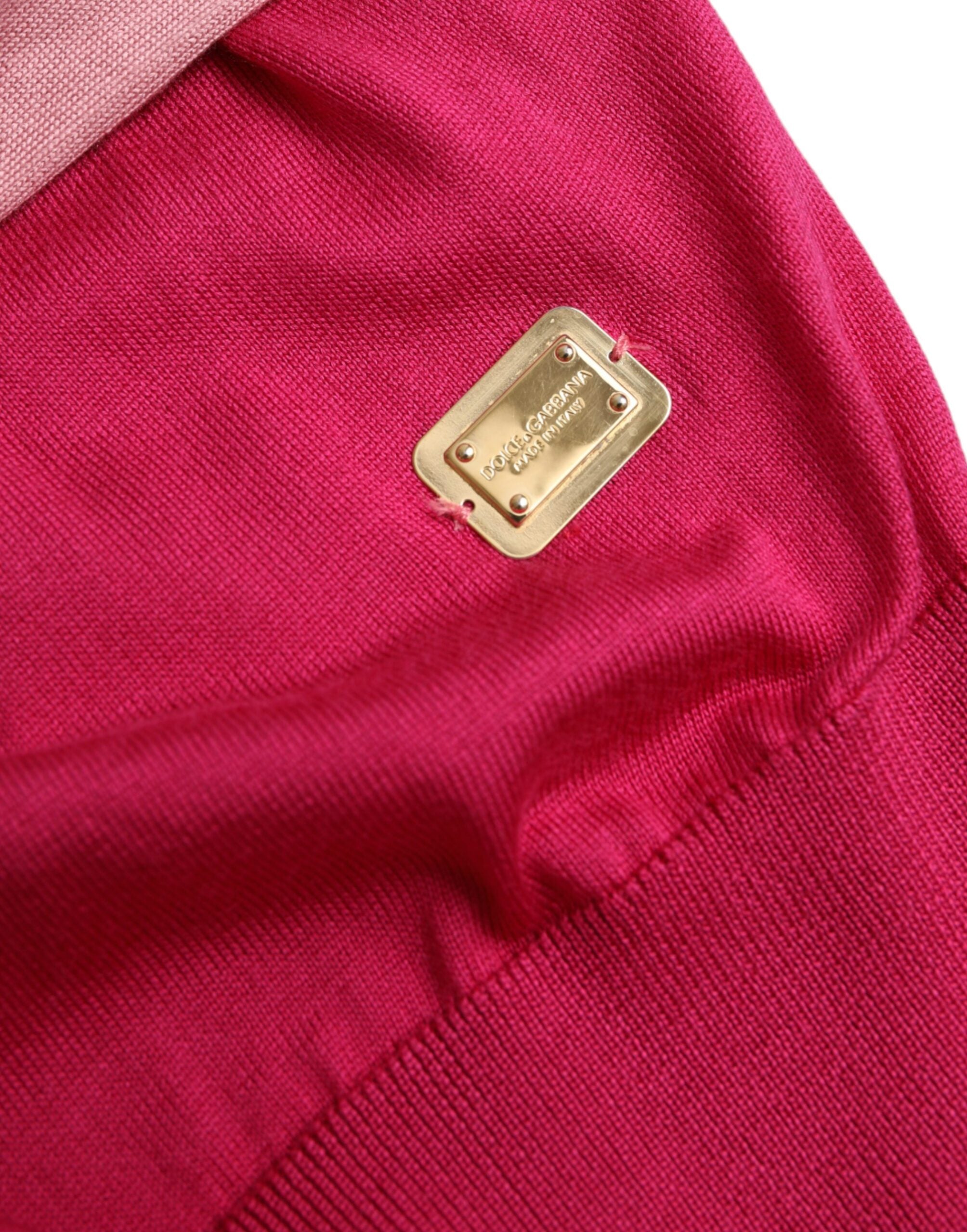 Dolce &amp; Gabbana – Rosafarbenes Pullover-Oberteil mit Ascot-Kragen und kurzen Ärmeln