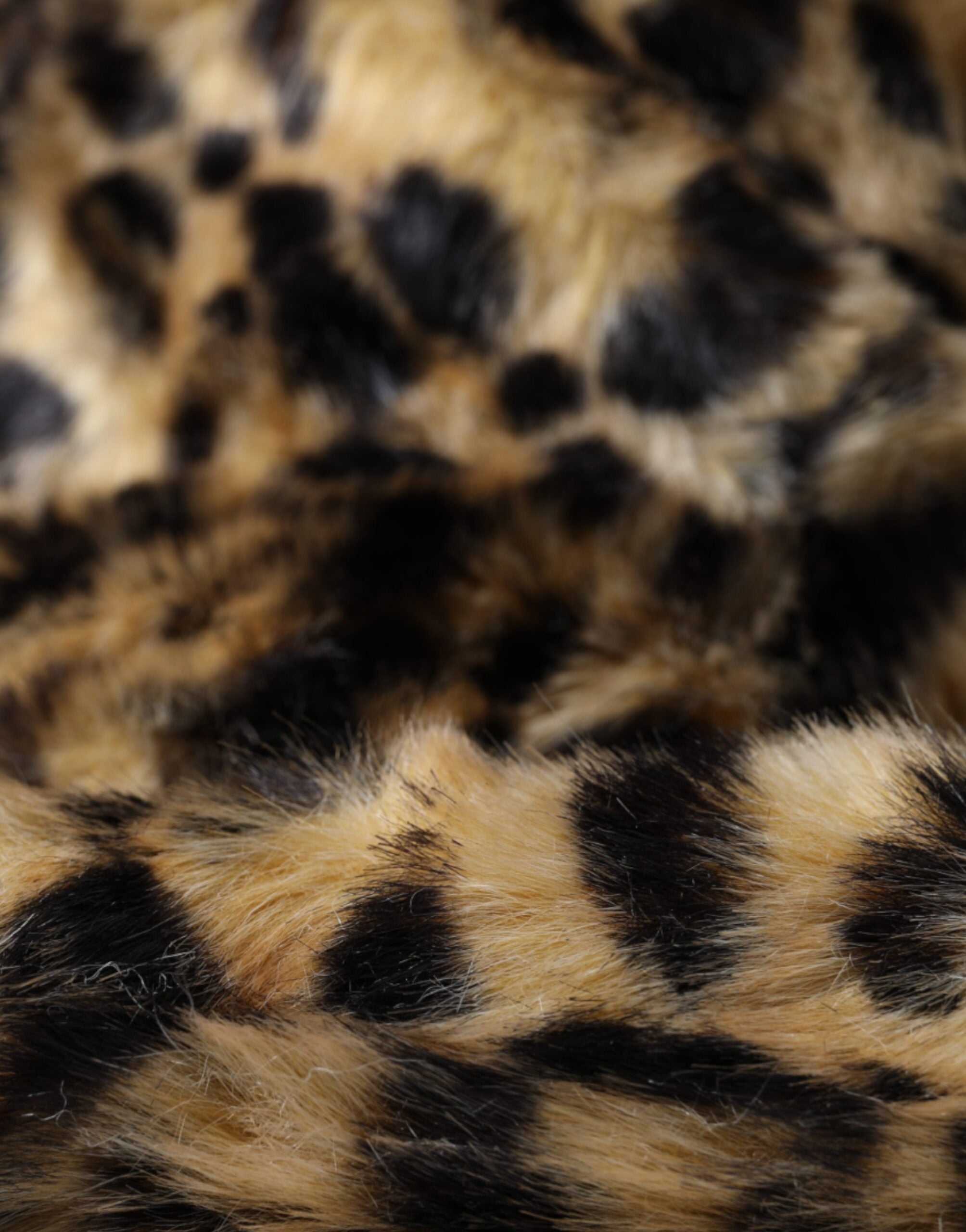Pălărie Dolce &amp; Gabbana cu blană de leopard maro pentru femei