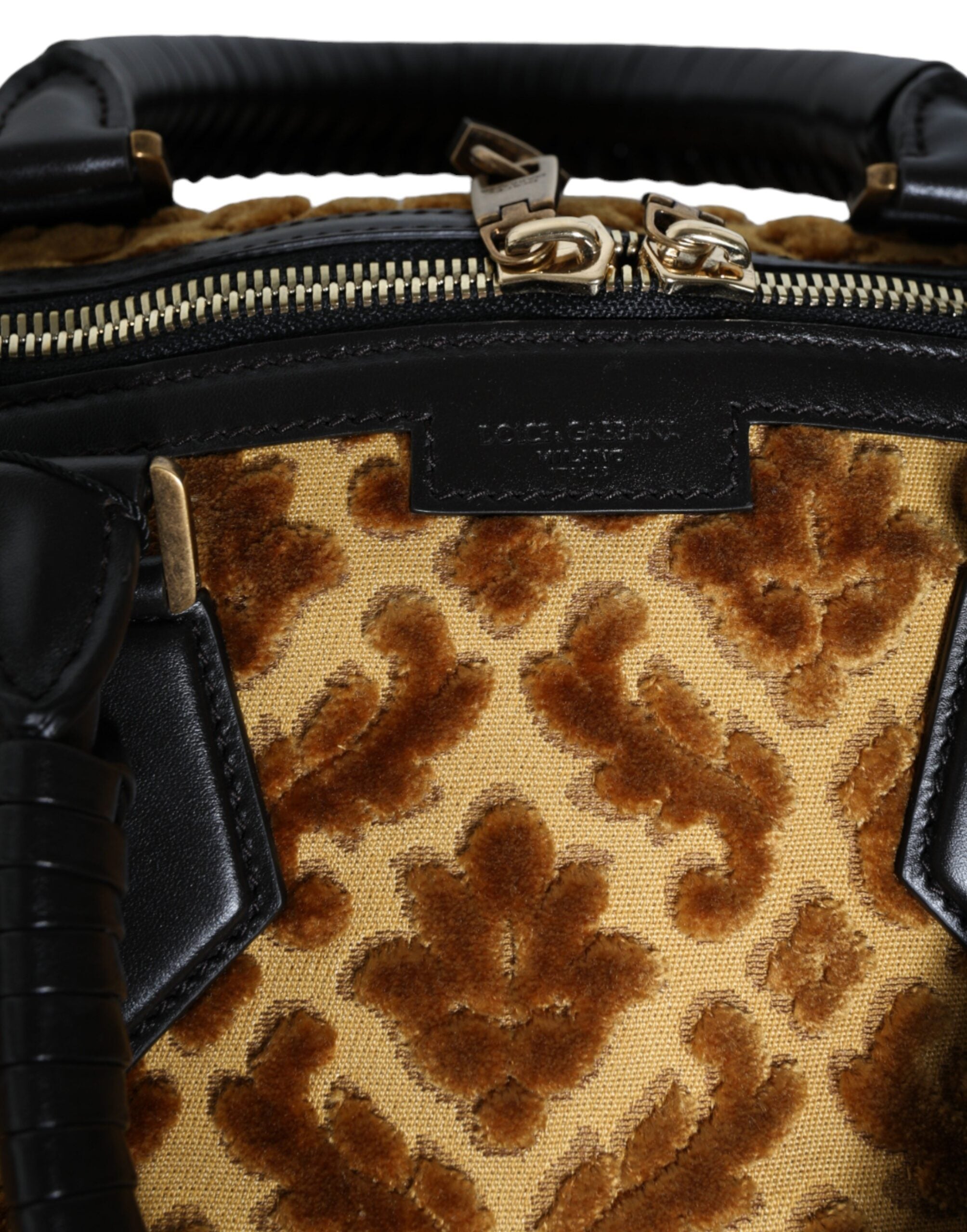 Dolce &amp; Gabbana Geantă de umăr bej din catifea cu mâner superior