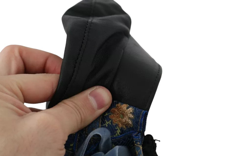 Șapcă Dolce &amp; Gabbana Fiddler din piele neagră cu mărgele de cristal și panglică aurie