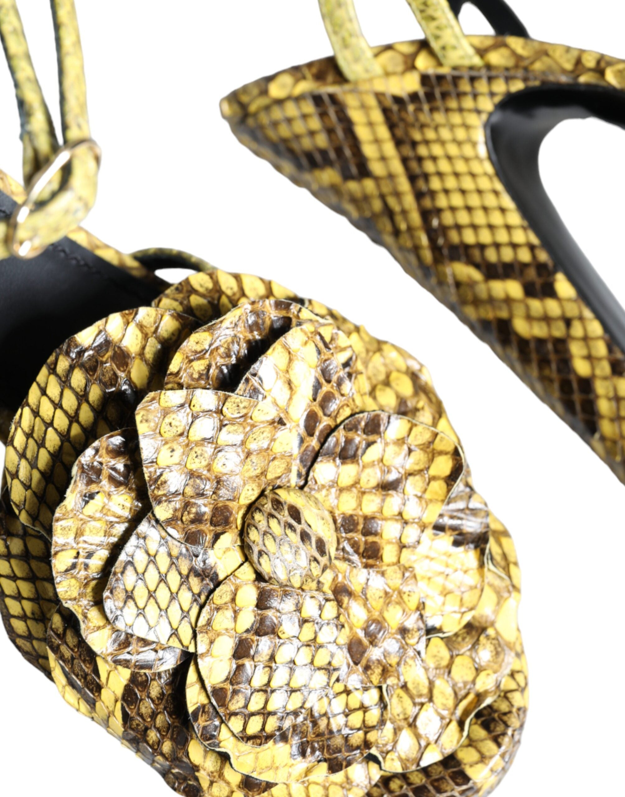 Sandale Dolce &amp; Gabbana galbene din piele exotică cu toc și bareta la gleznă