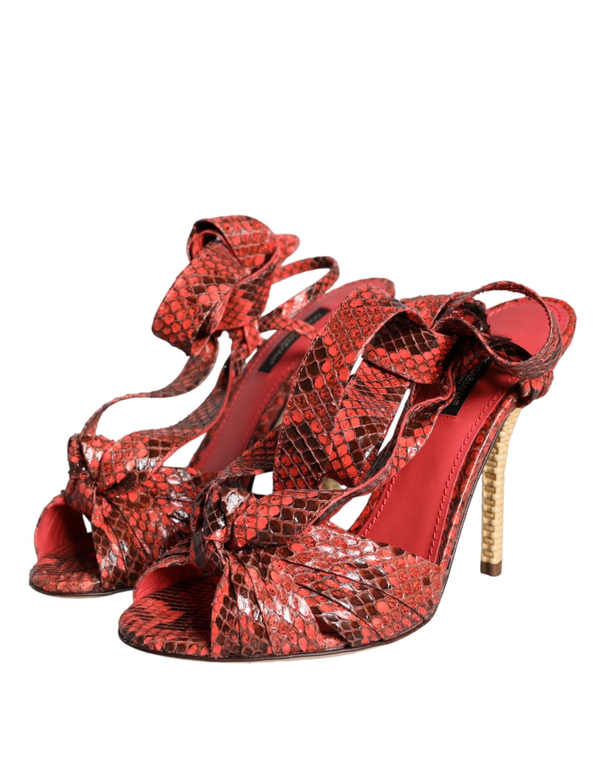Sandale Dolce &amp; Gabbana din piele exotică cu toc și culoare coral