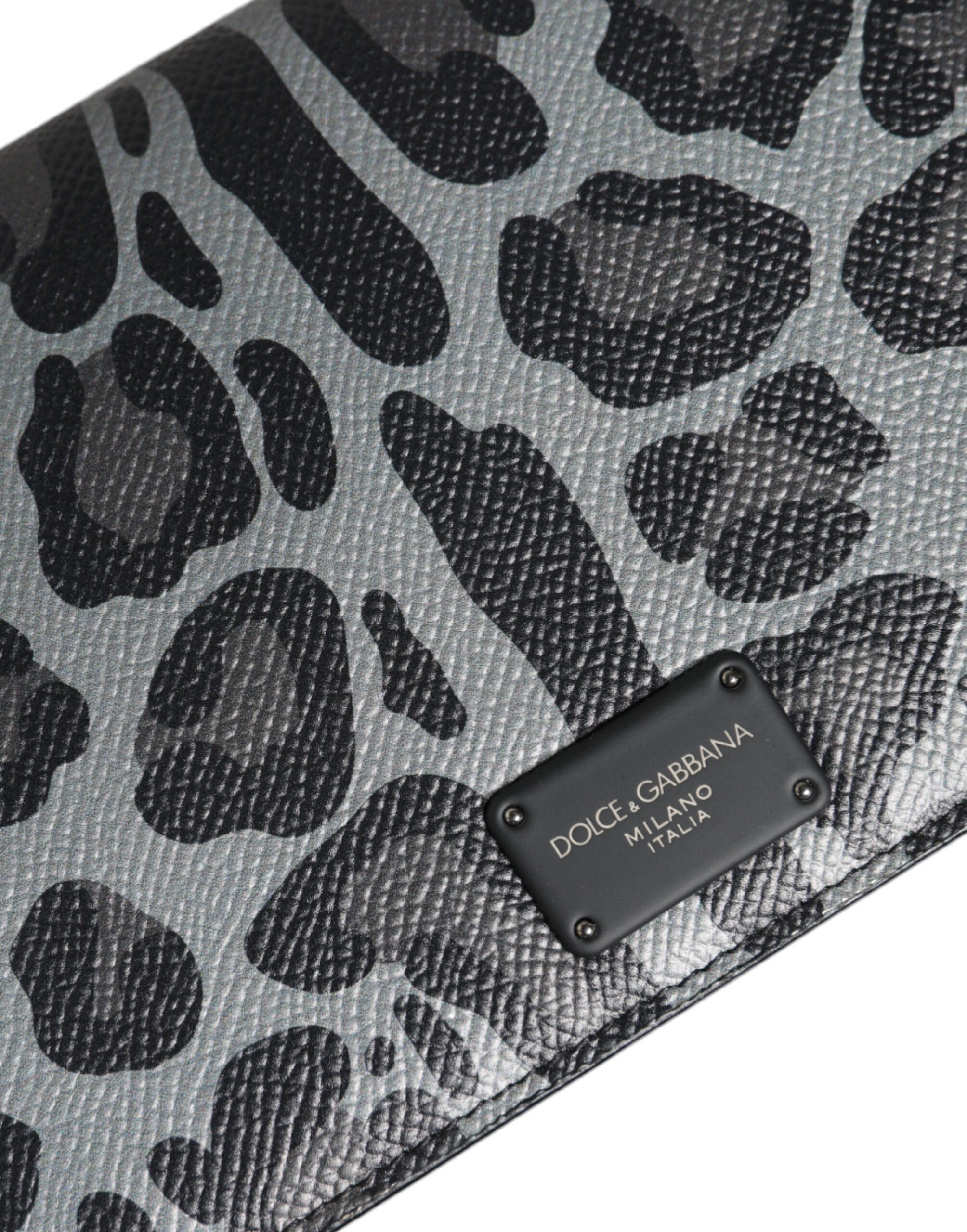 Dolce &amp; Gabbana – Schwarz-graue Umhängetasche aus Leder mit zweifachem Kartenfach und Leopardenmuster