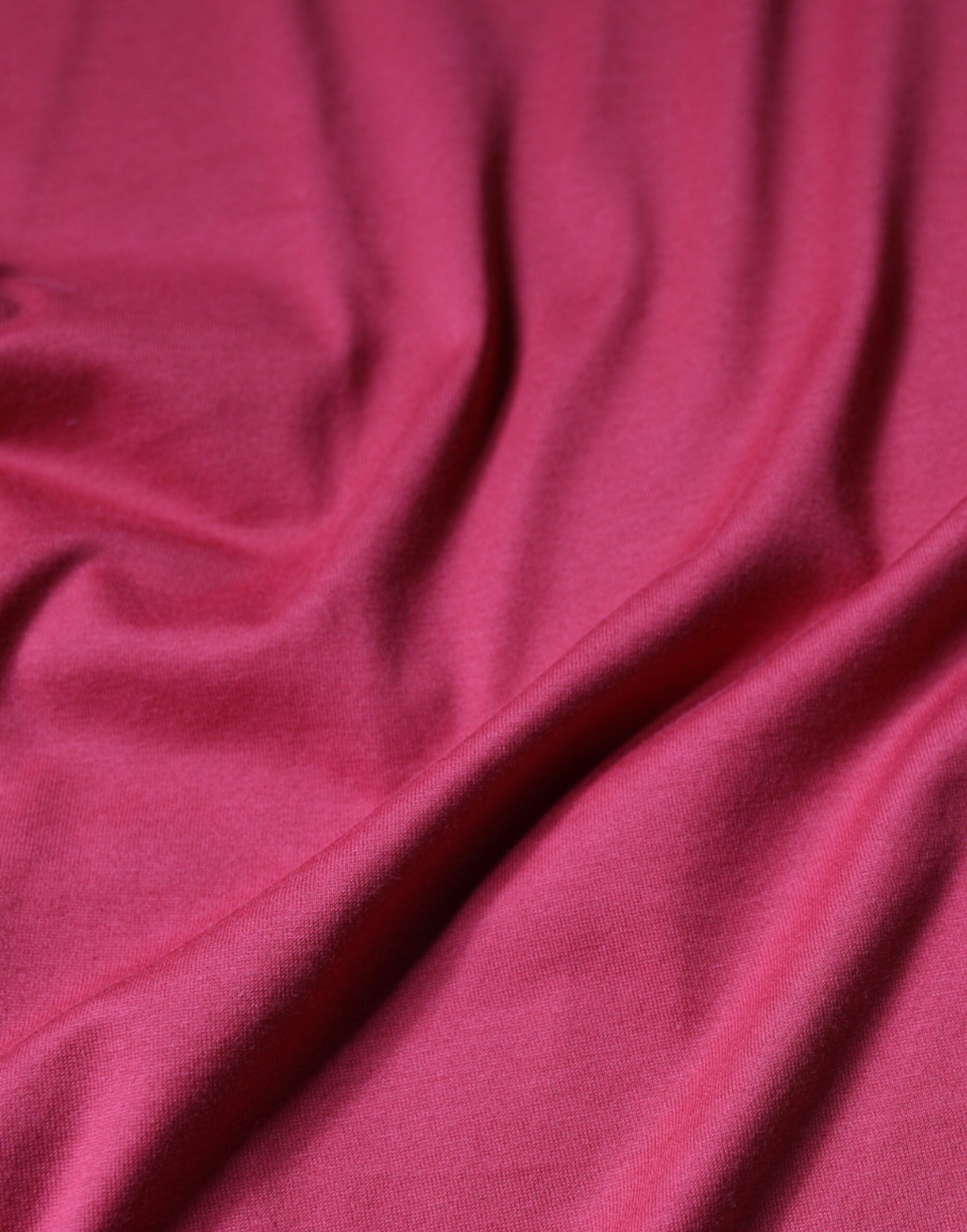 Dolce &amp; Gabbana – Rotes Baumwoll-T-Shirt mit Rundhalsausschnitt und DG-Logo-Print