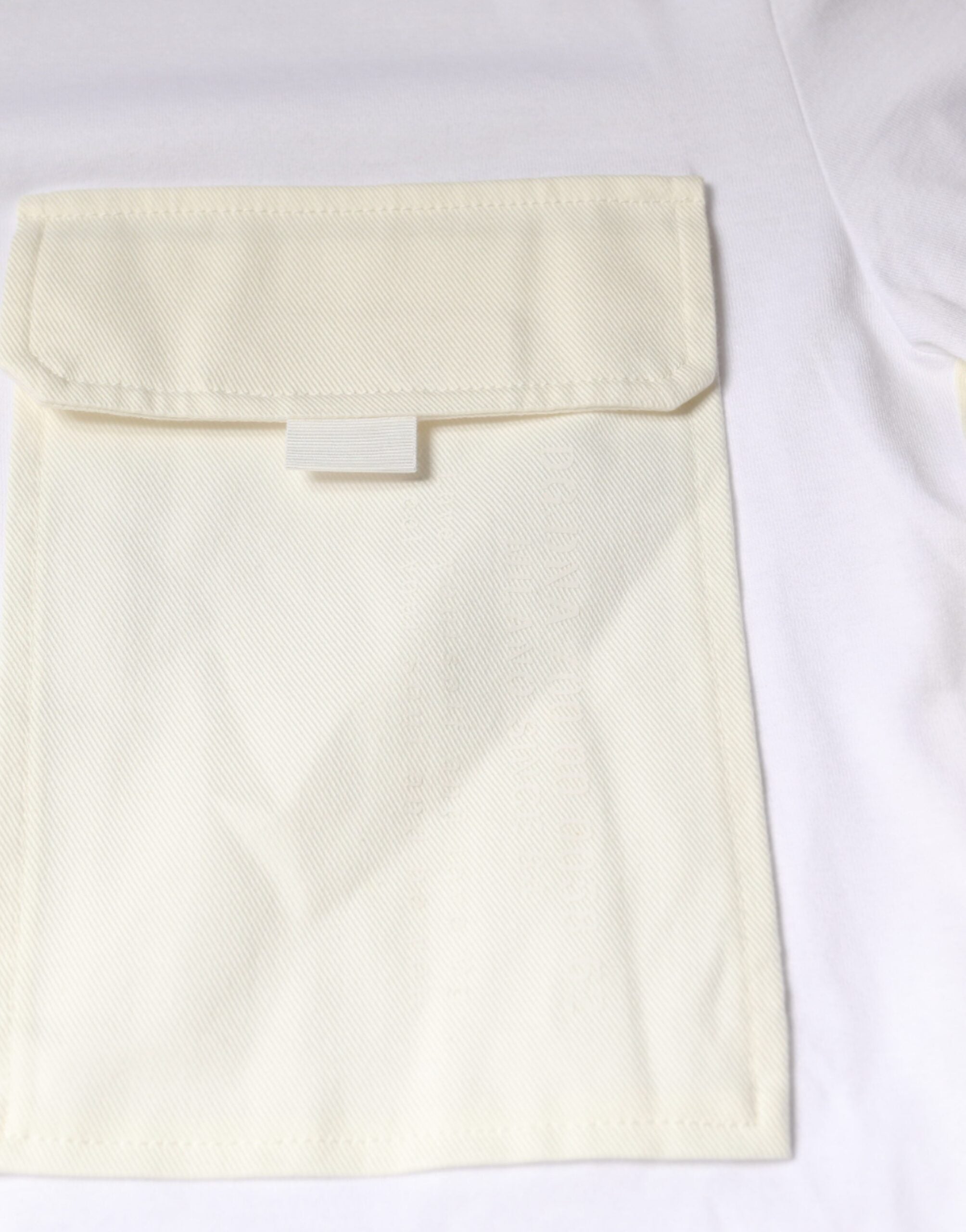 Dolce &amp; Gabbana – Weißes T-Shirt mit kurzen Ärmeln aus Baumwolle mit Tasche