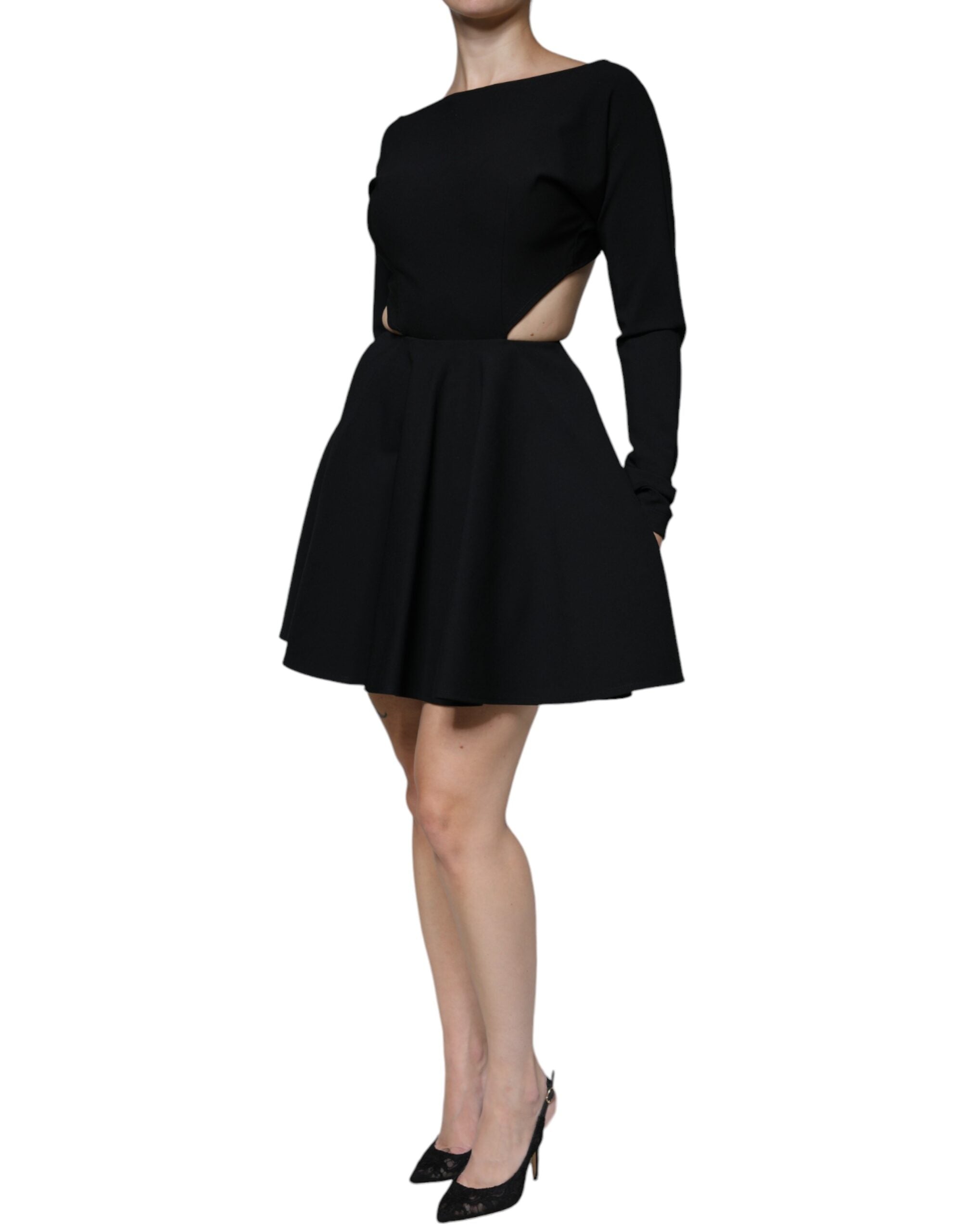 Dolce &amp; Gabbana – Schwarzes Minikleid aus Viskose mit Cut-outs in A-Linie und langen Ärmeln