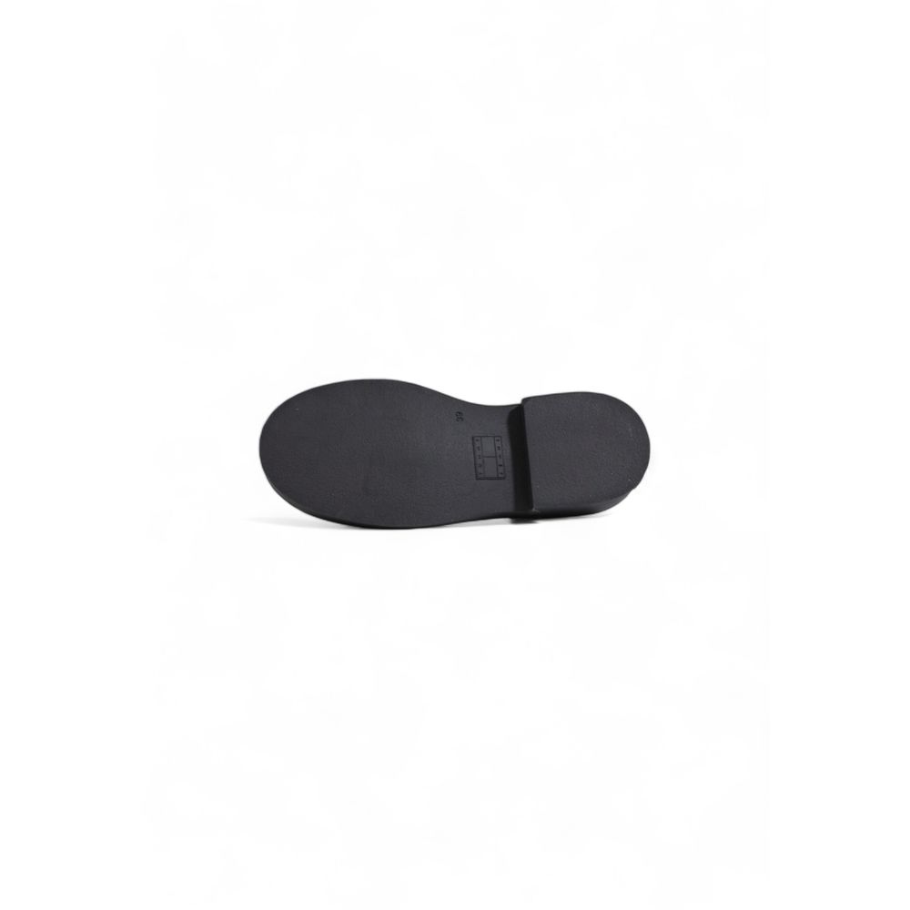 Tommy Hilfiger – Flache Schuhe aus schwarzem Leder