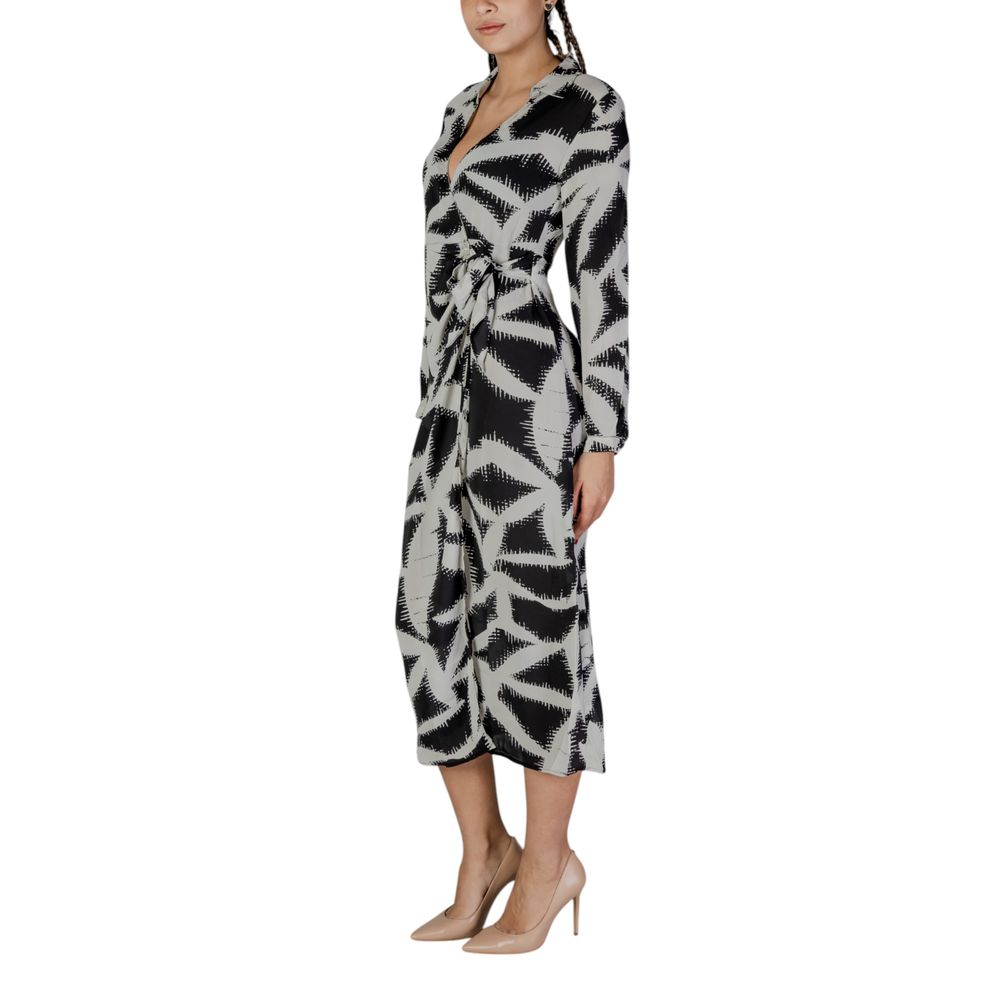Jacqueline De Yong Schwarzes Longshirt aus recyceltem Polyester