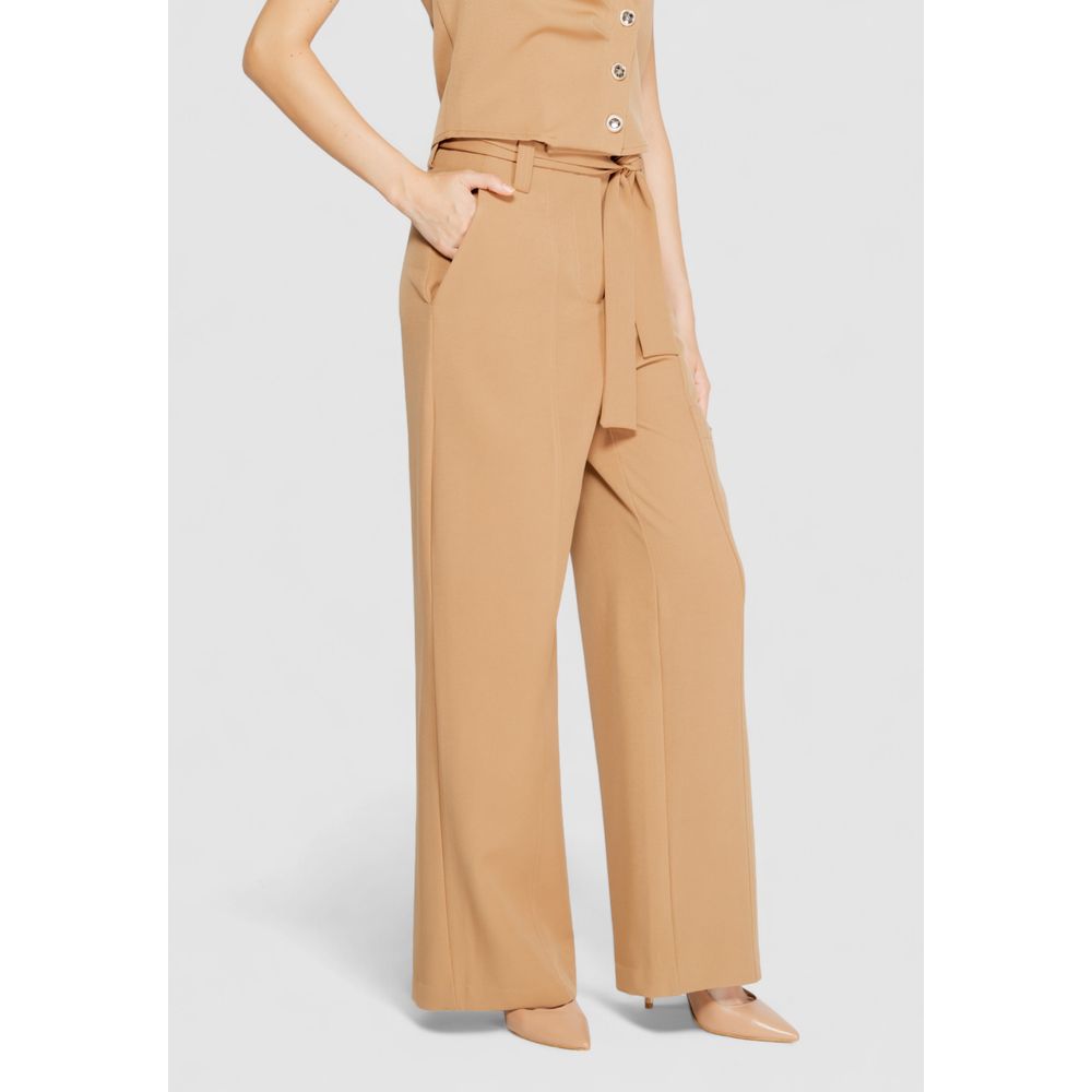 Jeans und Hose aus beigem Rinascimento-Polyester