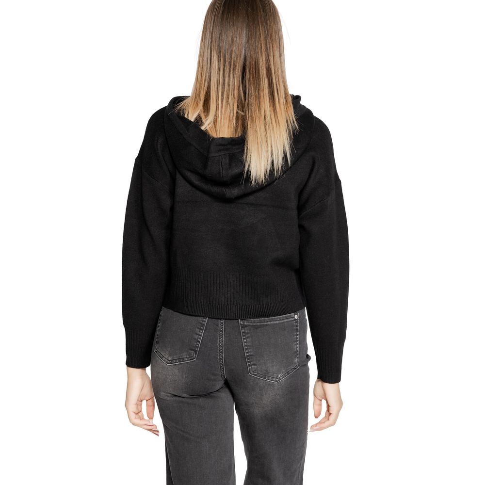 Bluze și tricou Vero Moda negre din viscoză