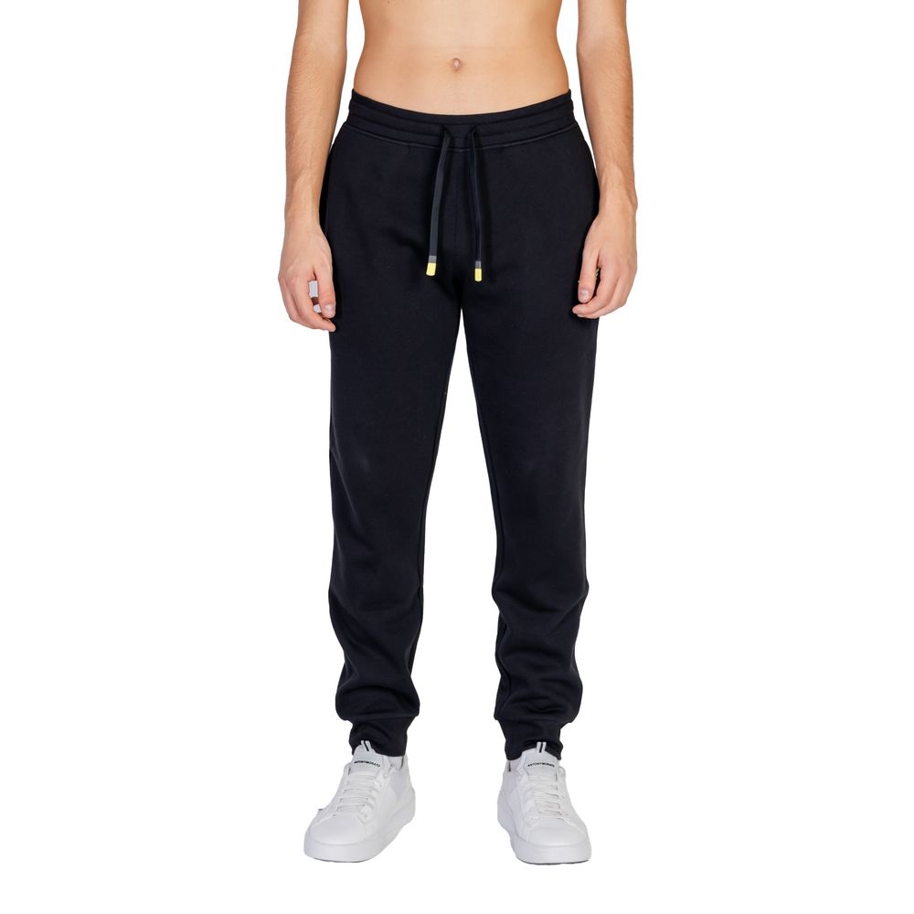 Lenjerie intimă Emporio Armani, blugi și pantaloni negri din bumbac