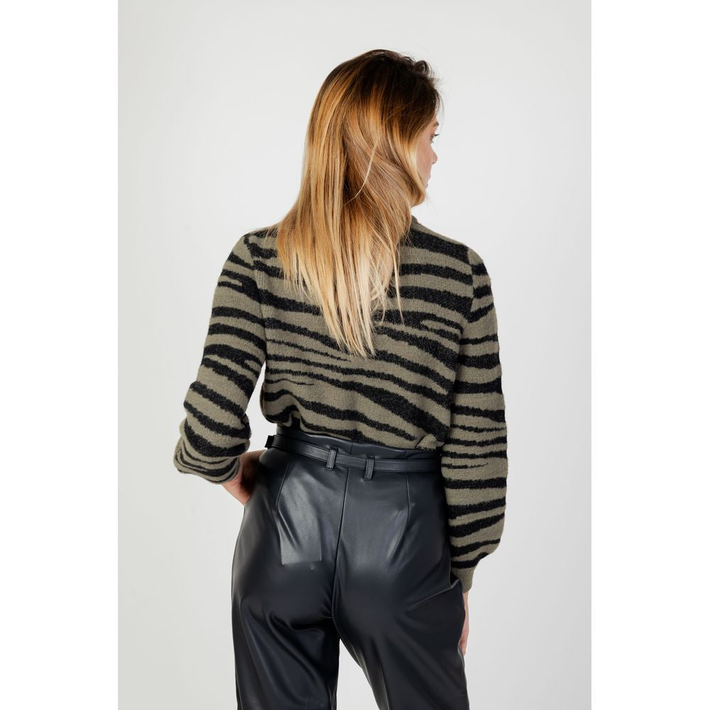 Jacqueline De Yong Grüner Nylonpullover