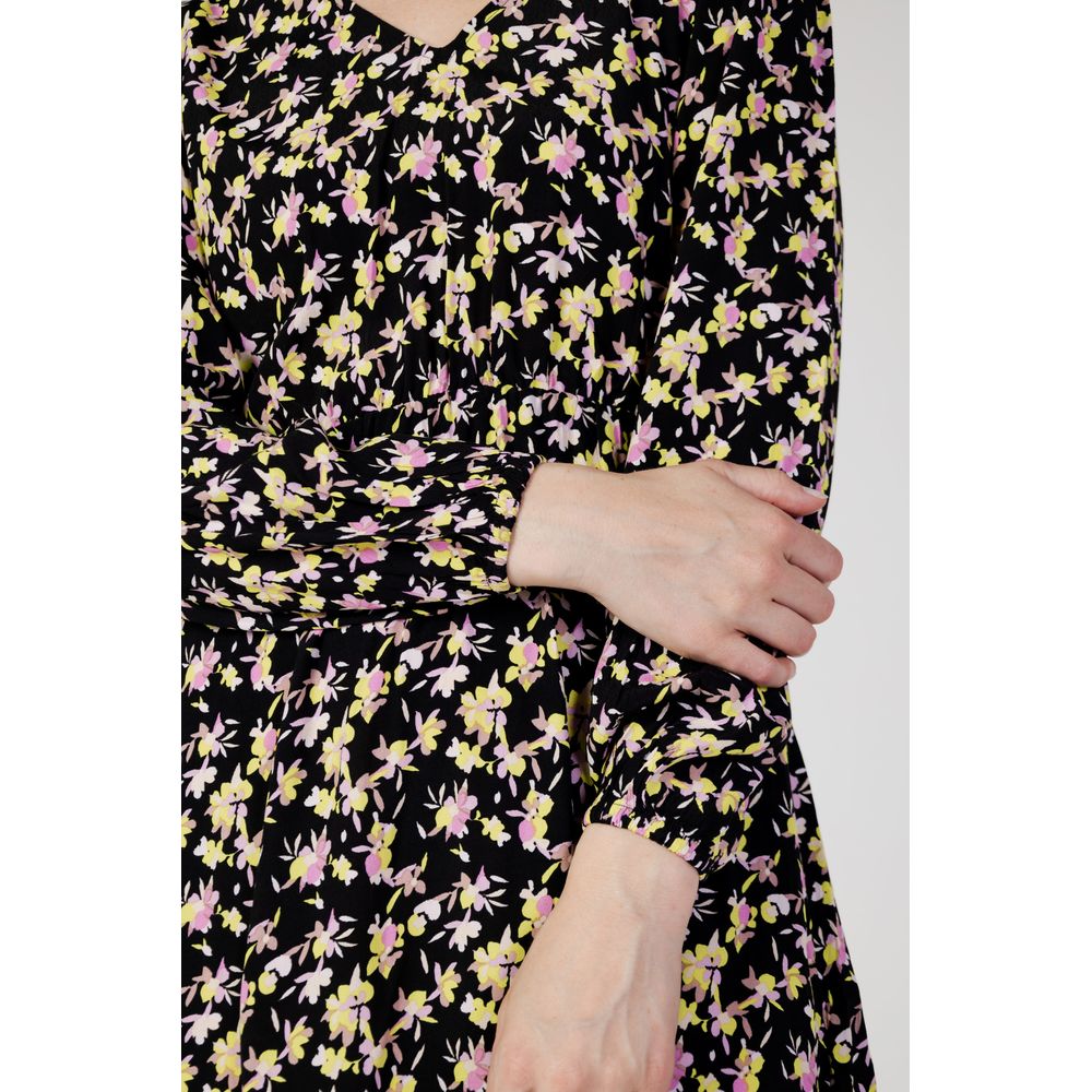 Rochie neagră din viscoză Jacqueline De Yong