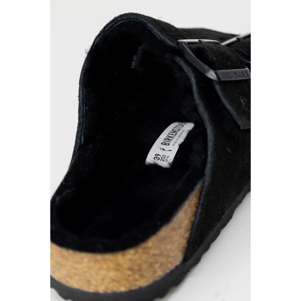 Sandale Birkenstock negre din piele întoarsă