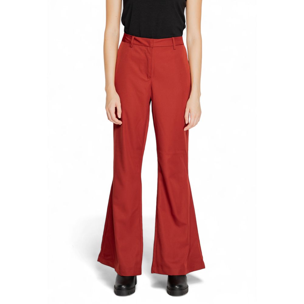 Blugi și pantaloni Vero Moda roșii din poliester