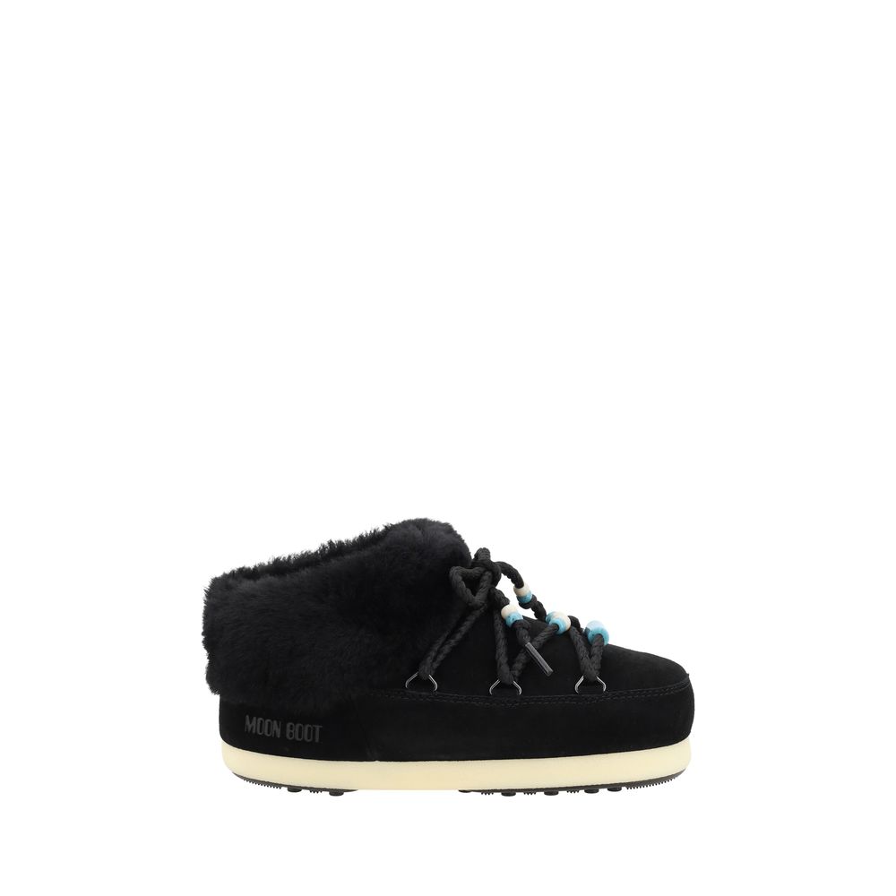 Moon Boot Mule Ankle Boots aus Wildleder mit Perlen