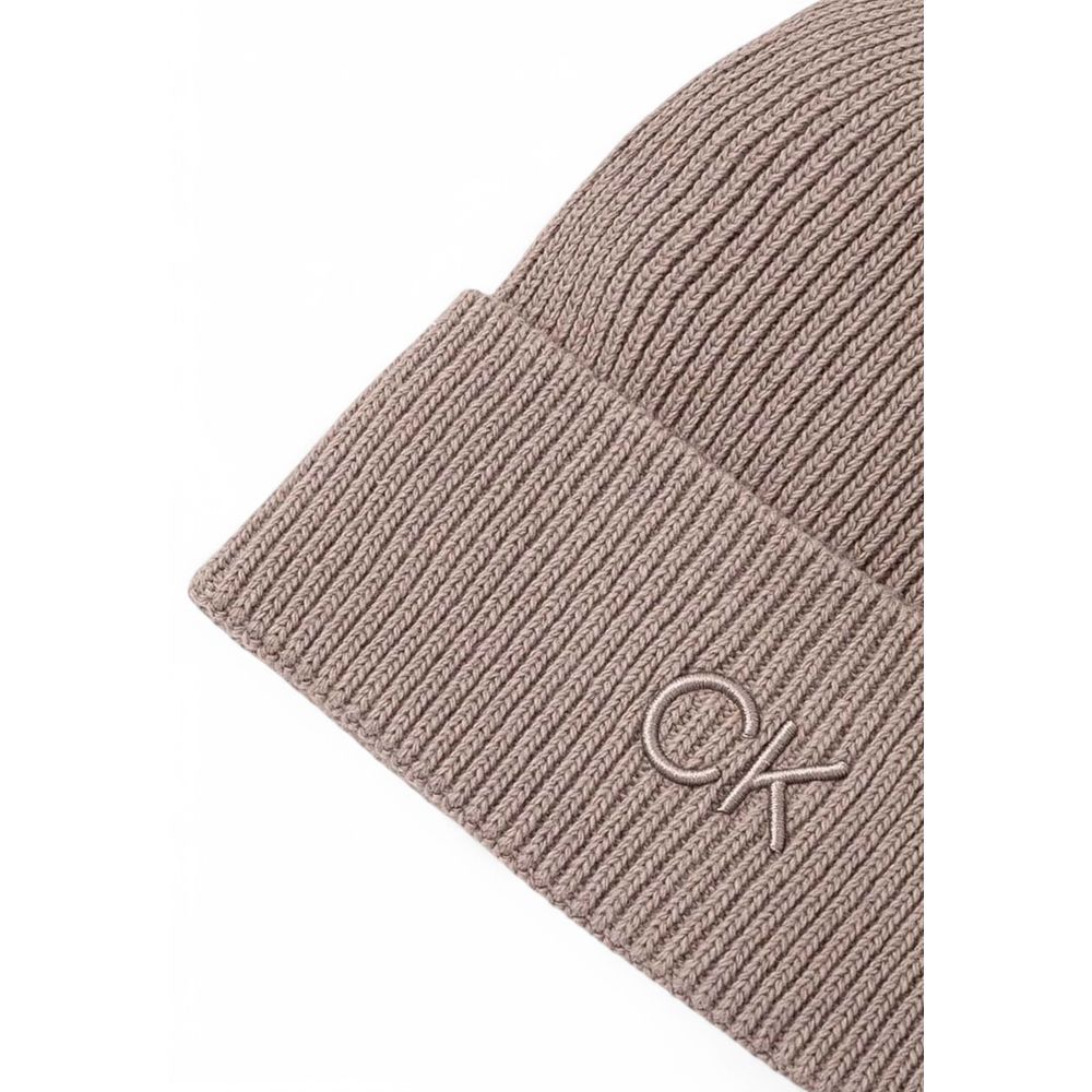 Calvin Klein Beige Mütze aus Bio-Baumwolle
