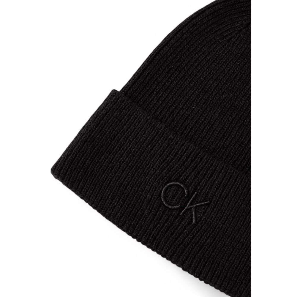 Calvin Klein – Schwarze Baseballkappe aus Bio-Baumwolle