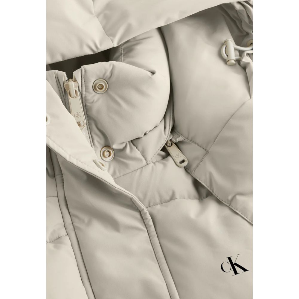 Calvin Klein Jeans – Beige Jacken und Mäntel aus recyceltem Polyester