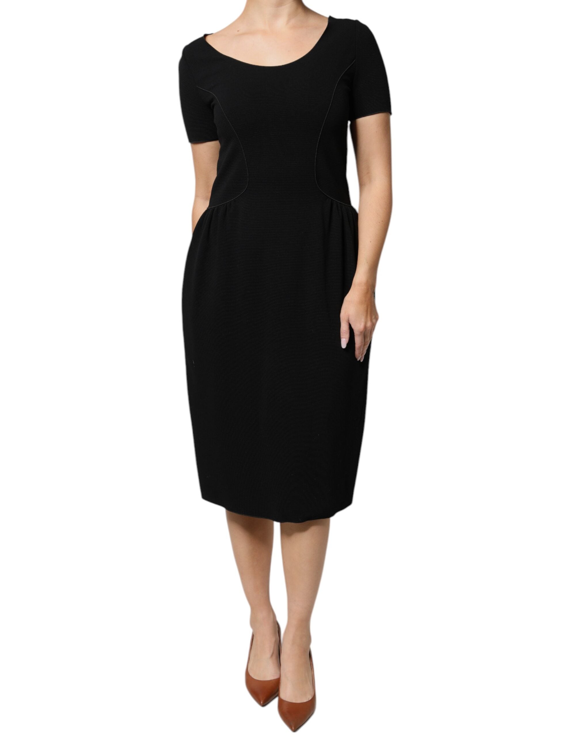Rochie midi Emporio Armani neagră din viscoză, cu mâneci scurte, model teacă