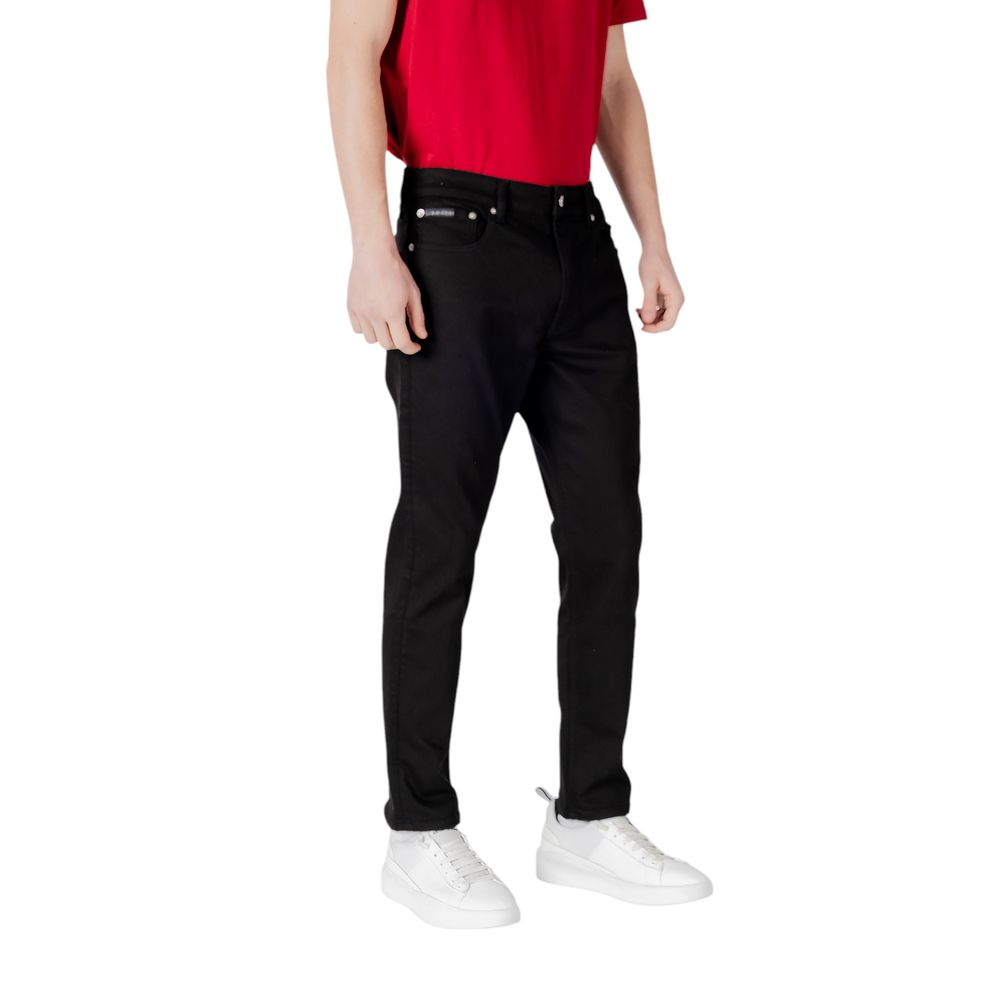 Calvin Klein Jeans – Schwarze Jeans und Hose aus recyceltem Polyester