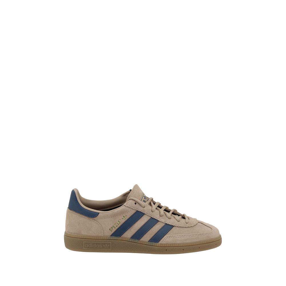 Adidasi