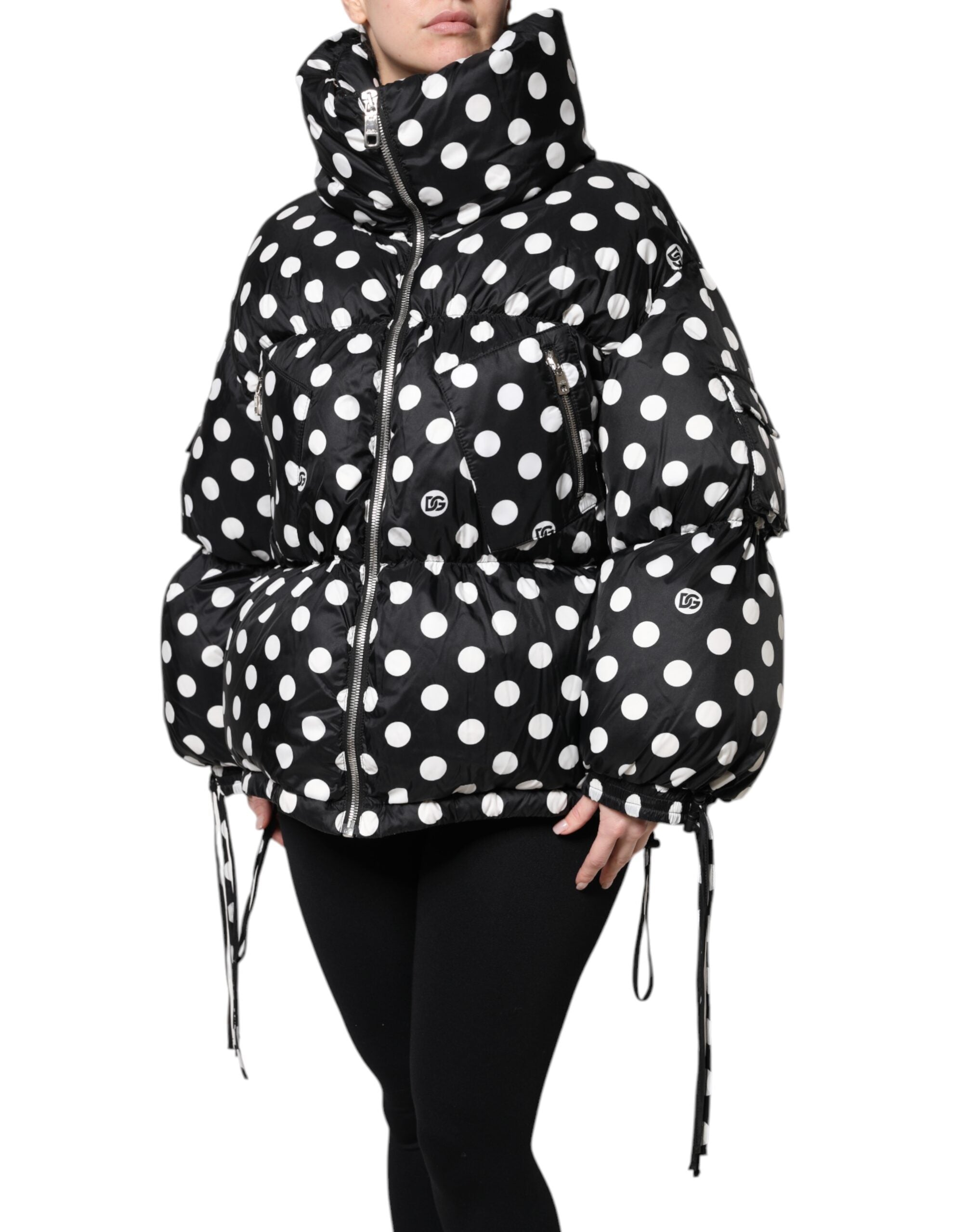 Dolce &amp; Gabbana – Pufferjacke mit durchgehendem Reißverschluss und schwarzen und weißen Punkten