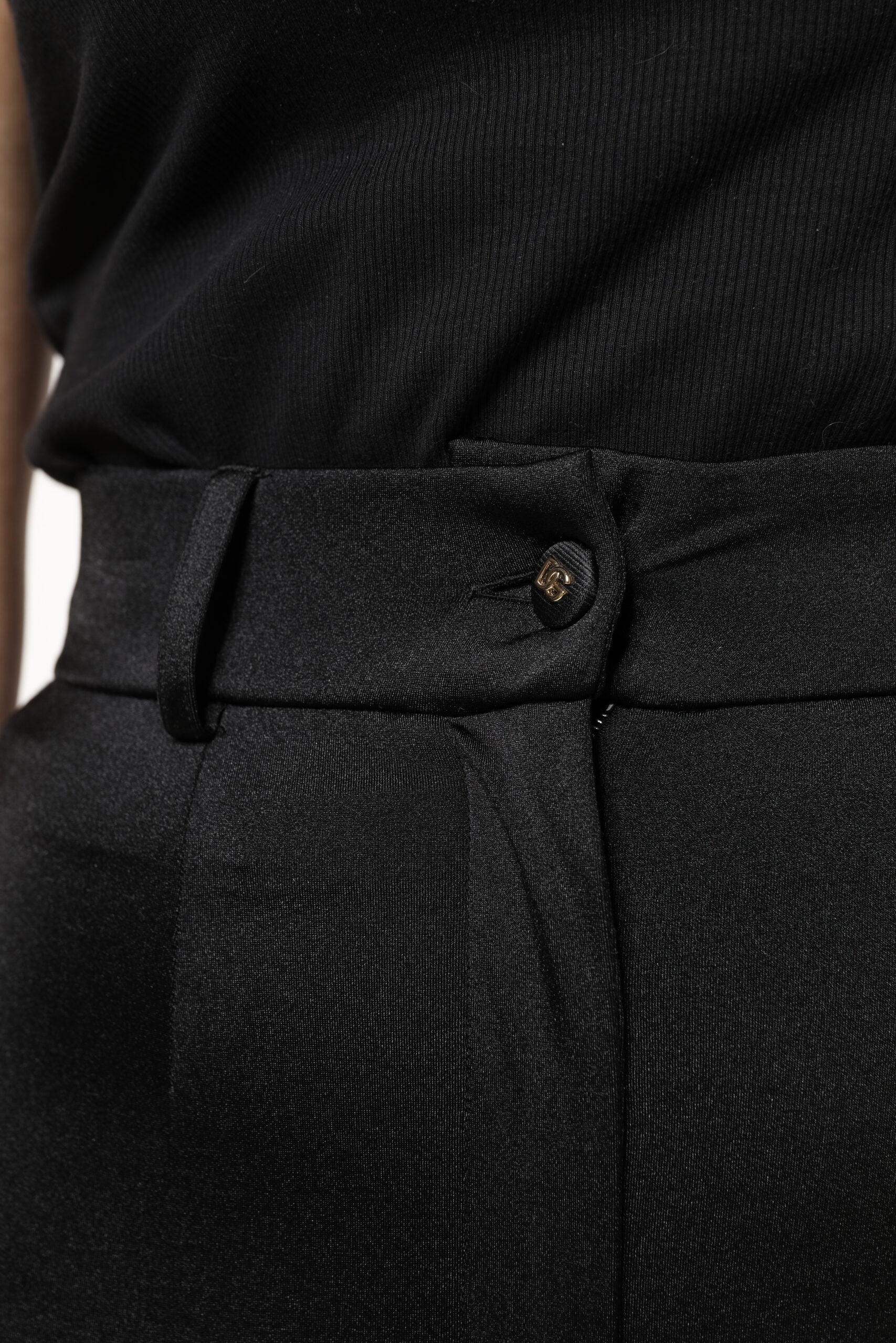 Dolce &amp; Gabbana – Schwarze Slim-Fit-Hose aus Nylon mit hoher Taille