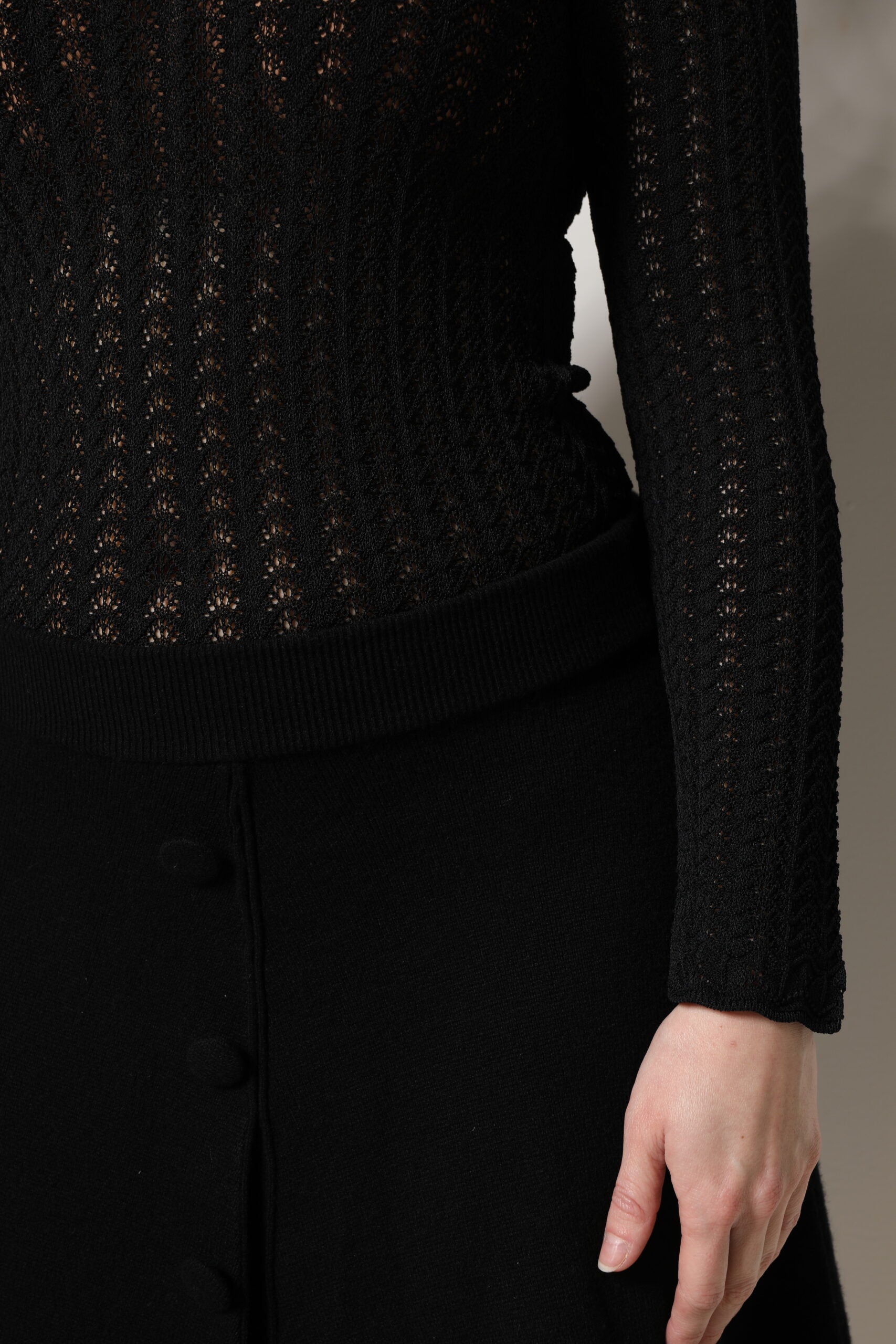 Rochie midi Dolce &amp; Gabbana neagră din cașmir cu mâneci lungi, cu model A