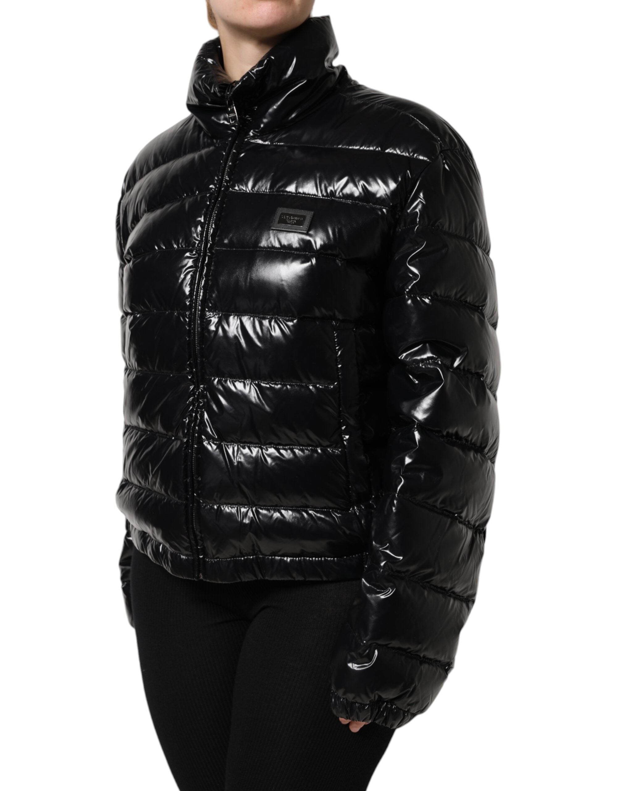 Dolce &amp; Gabbana – Pufferjacke mit durchgehendem Reißverschluss und schwarzem Logo-Schild