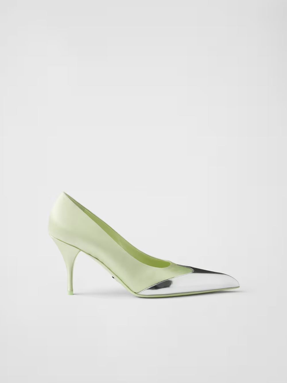 Pantofi cu toc Prada din piele satinată și metalizată