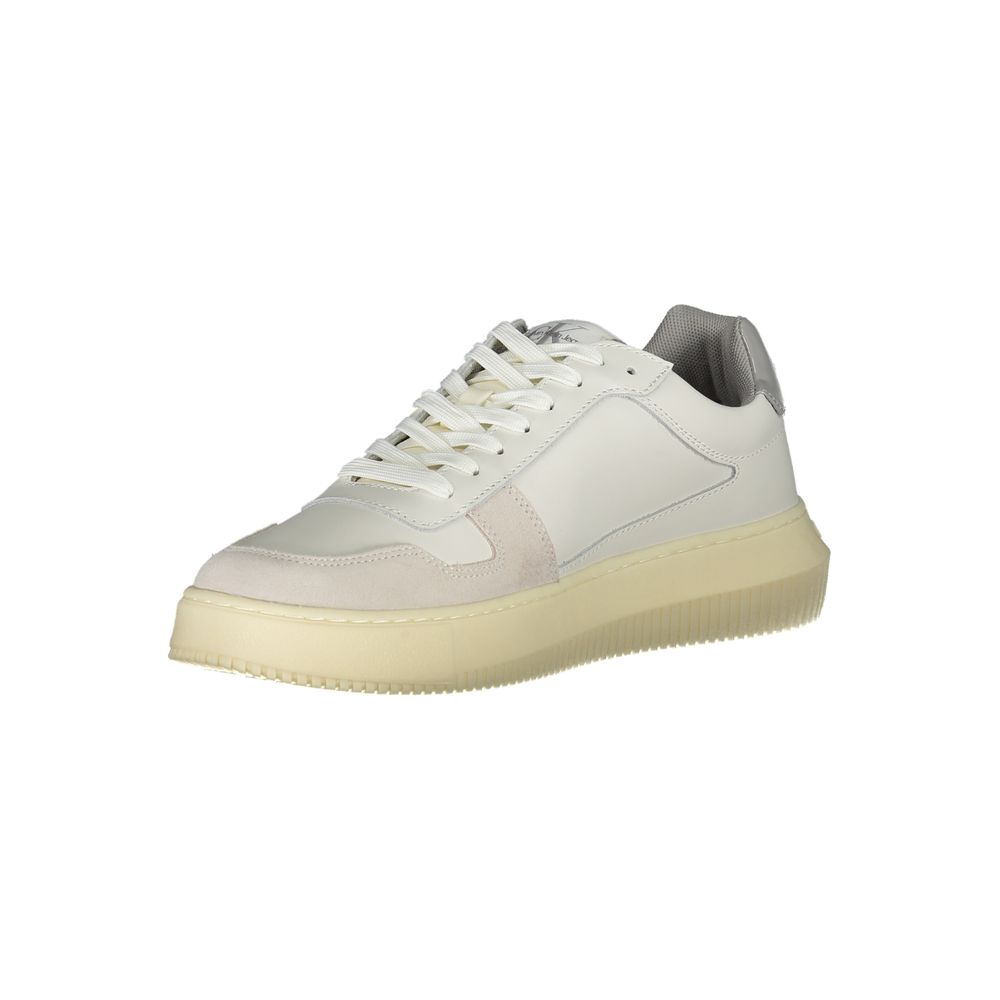 Calvin Klein – Elegante weiße Schnür-Sneaker mit Kontrastdetails