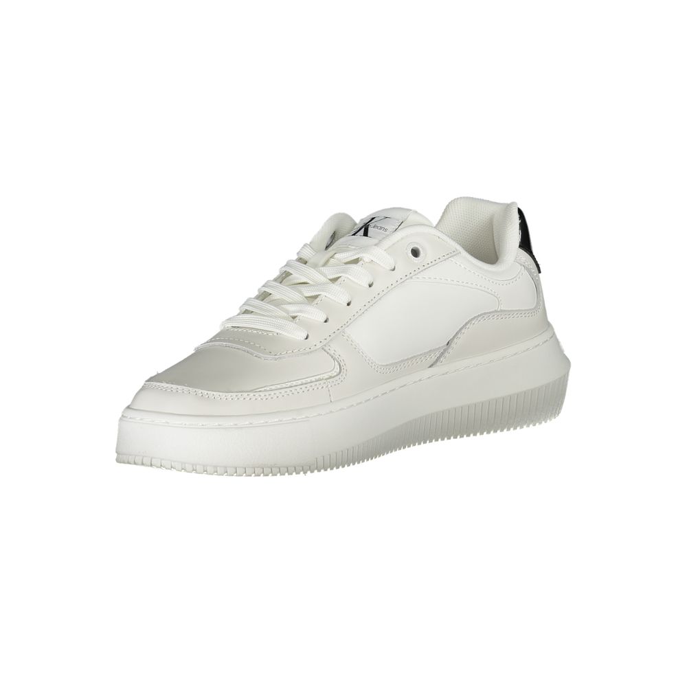Calvin Klein – Elegante weiße Schnür-Sneaker mit Kontrastdetails