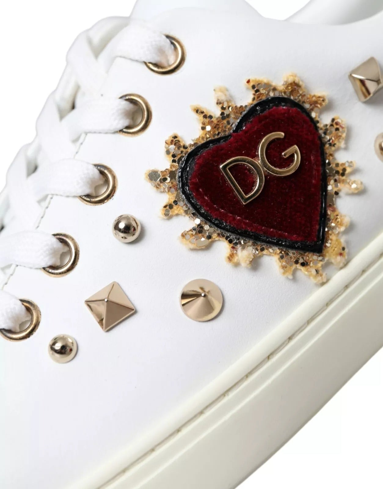 Pantofi sport Dolce &amp; Gabbana din piele albă cu inimă roșie și auriu