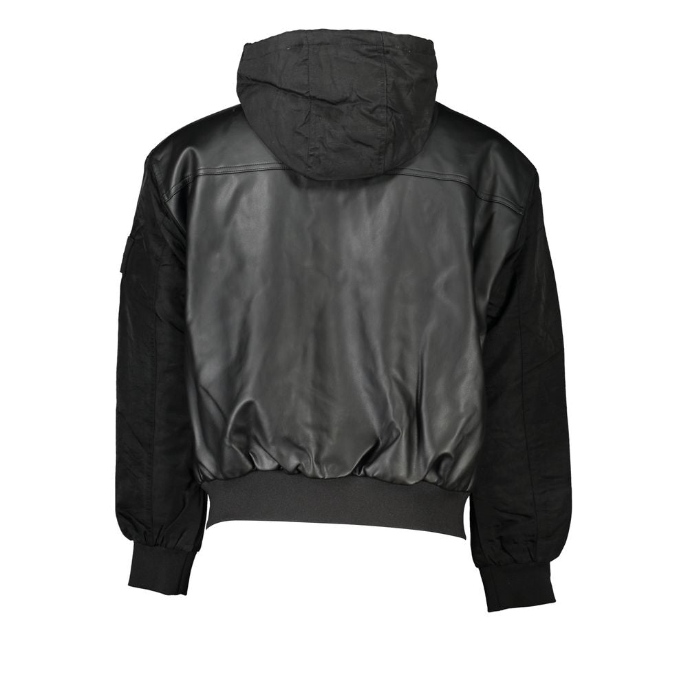 Calvin Klein – Elegante schwarze Kapuzenjacke mit kontrastierenden Details